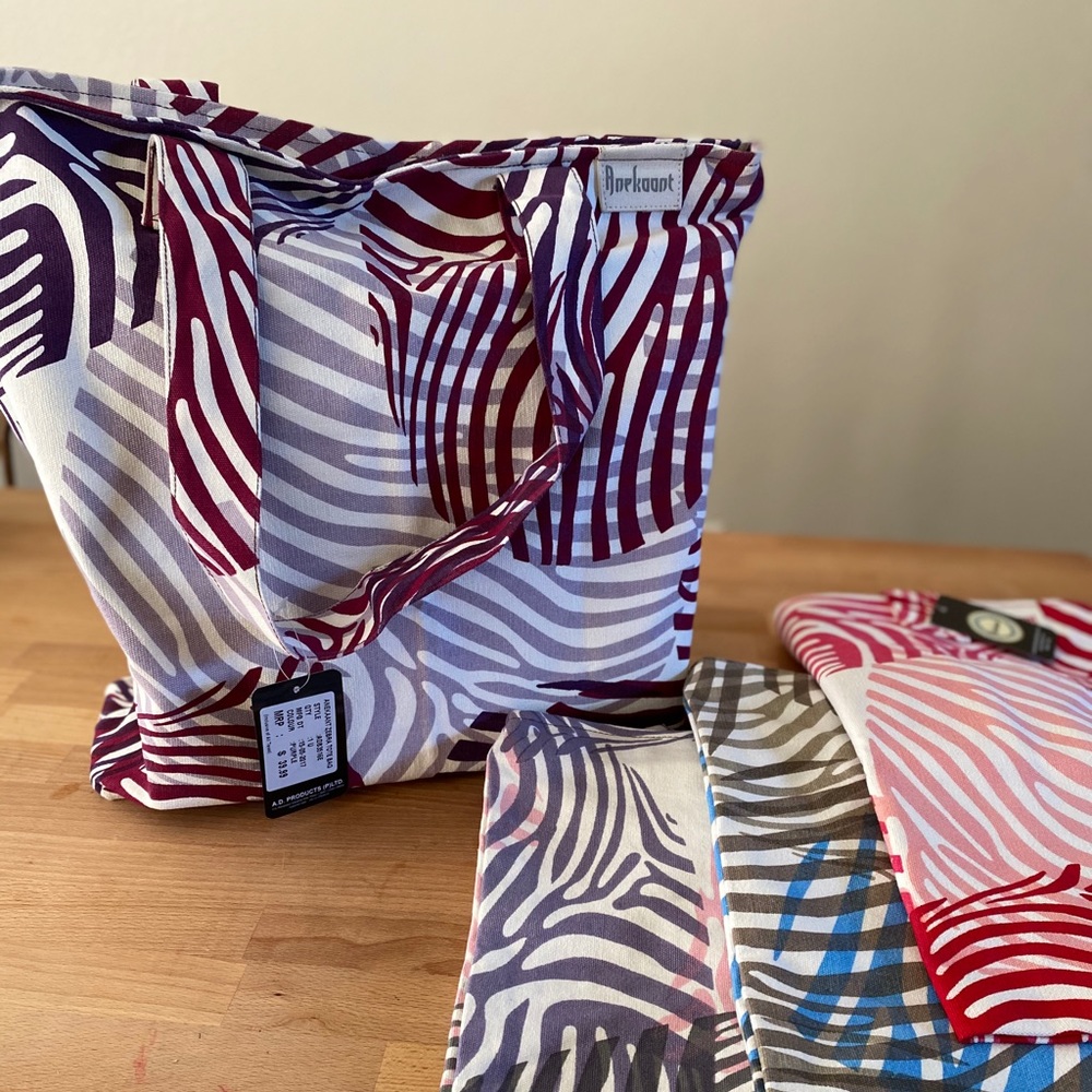 Beach-ready print bag!